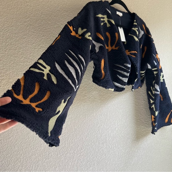 NWT Pilcro Anthropologie Embroidered Faux Fur Shrug, One Size - Picture 9 of 15